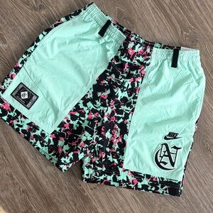 BRAND NEW- RARE Men NIKE Club Ambassador shorts